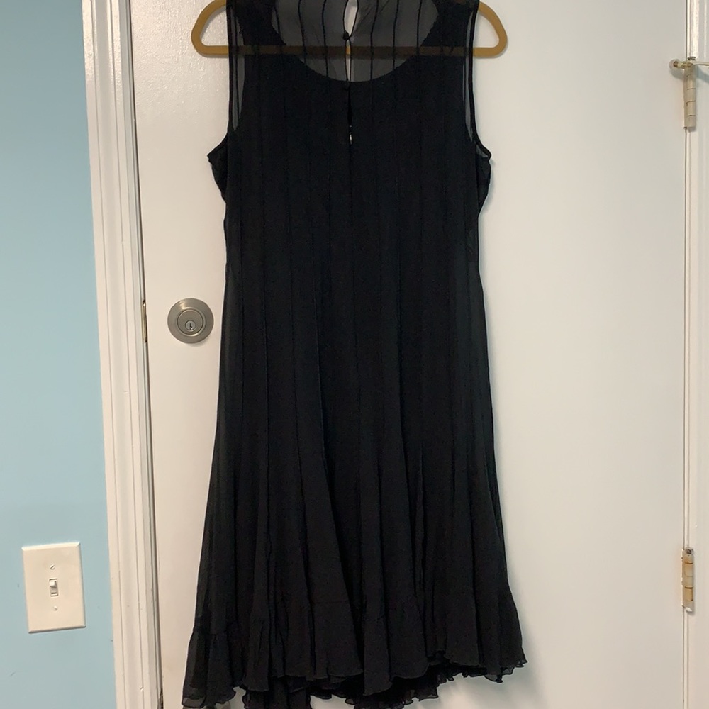 Fabulous Ricki Freeman Teri Jon silk black dress
